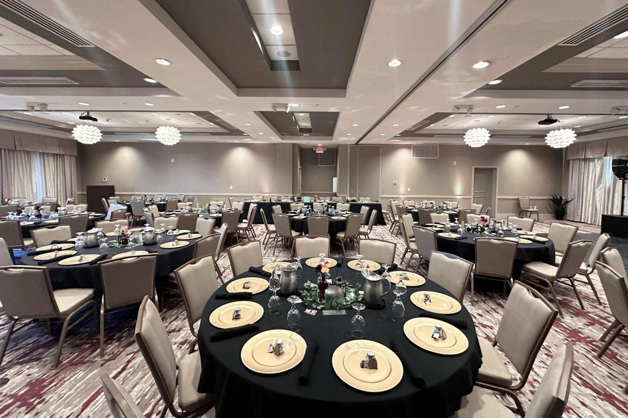 Hilton Garden Inn Olathe Kültér fotó